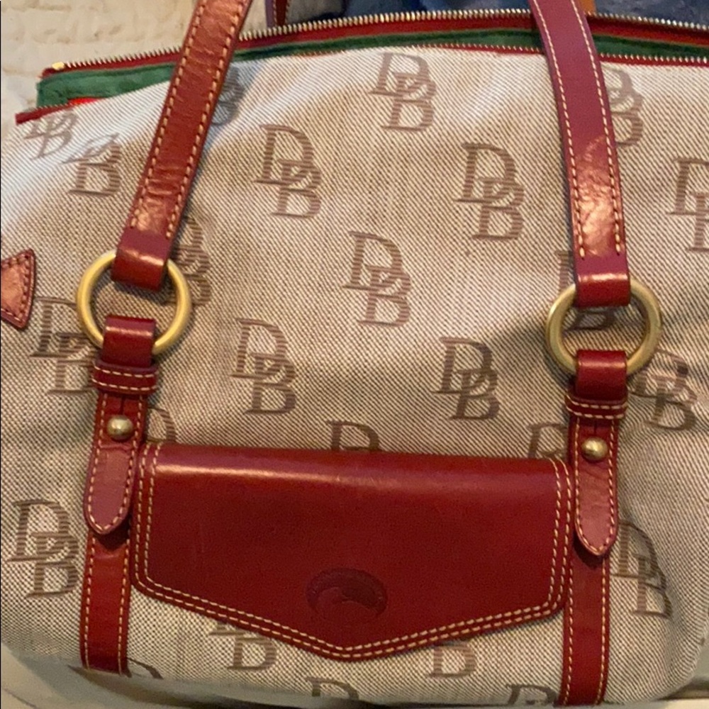 Dooney & Bourke